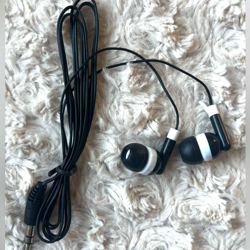 Earbud Headphones Set of 13